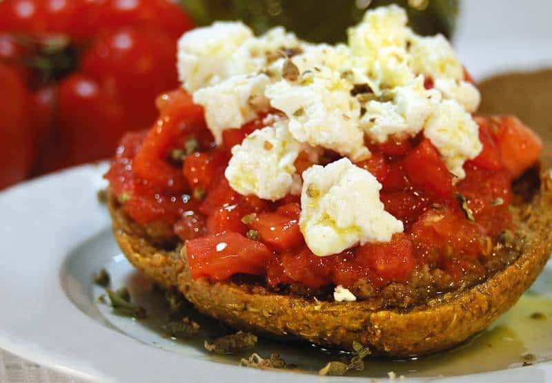 dakos sałatka grecka kreteńska